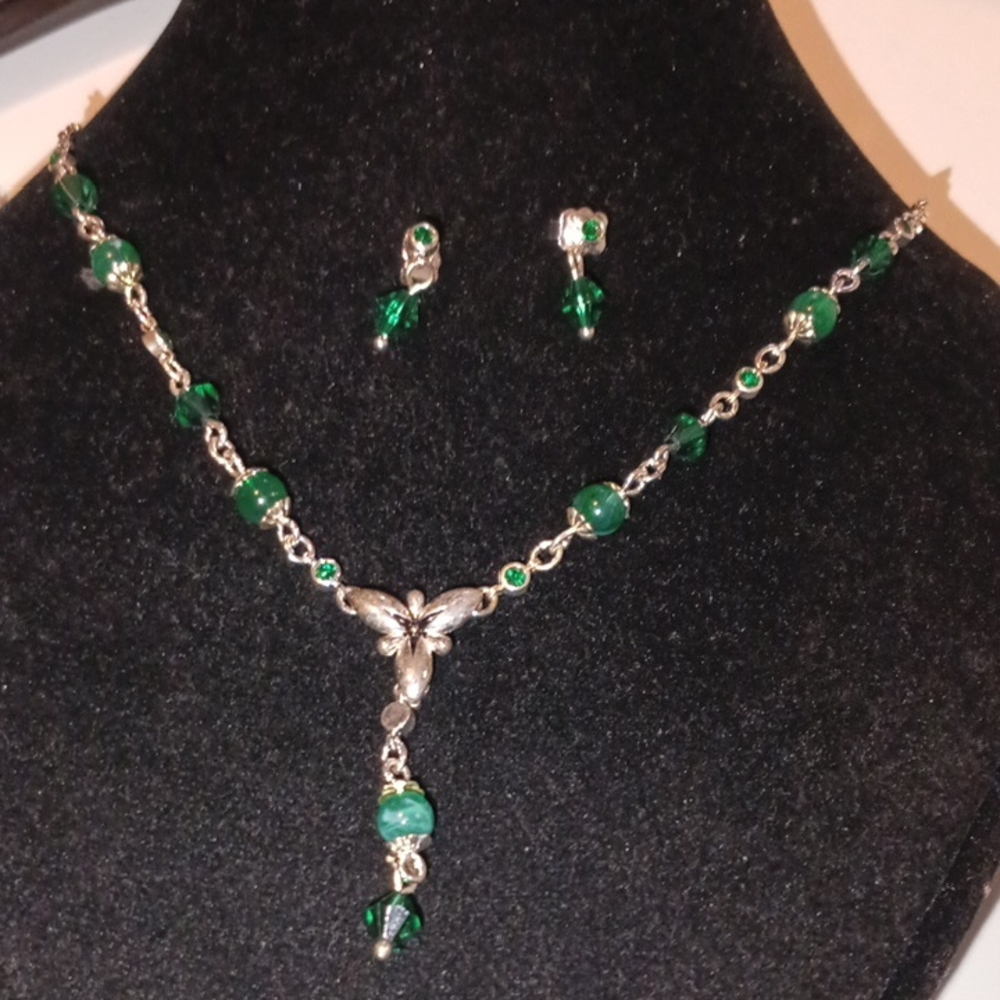 Elegant Shades Of Brights "Y" Necklace Green and Silver Jewelry Set